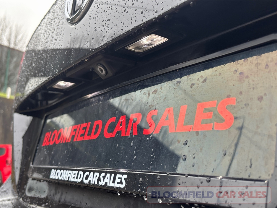 2018 Volkswagen Tiguan 4 MOTION R-LINE , DSG // PRISTINE €29,950