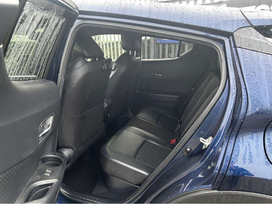 2020 Toyota C-HR Self Charging Hybrid 1.8 €24,995