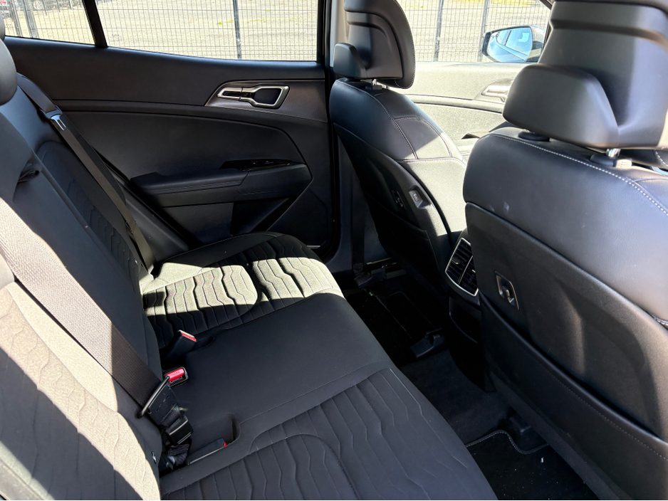 2023 Kia Sportage - image 13