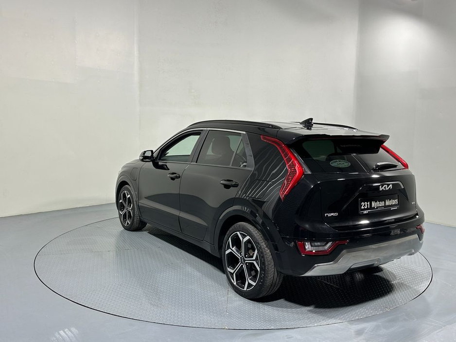 2023 Kia Niro - image 5