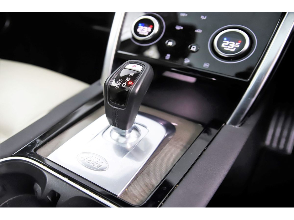 2020 Land Rover Discovery Sport - image 22