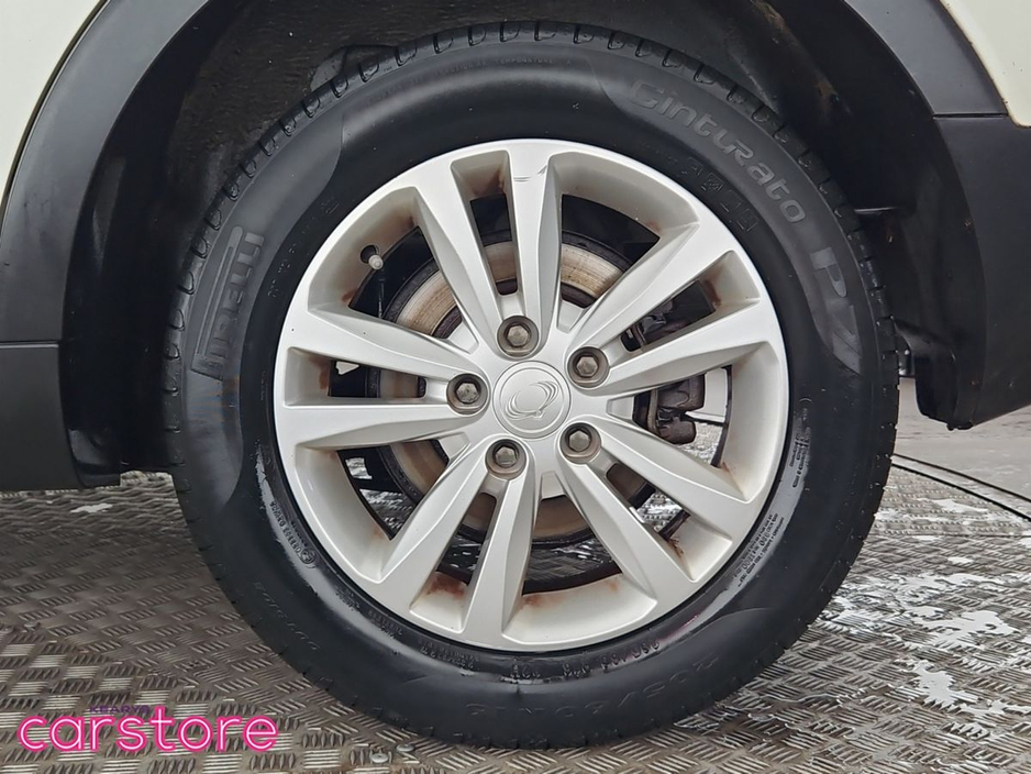 2016 Ssangyong Tivoli 1.6 D Manual ES €9,880