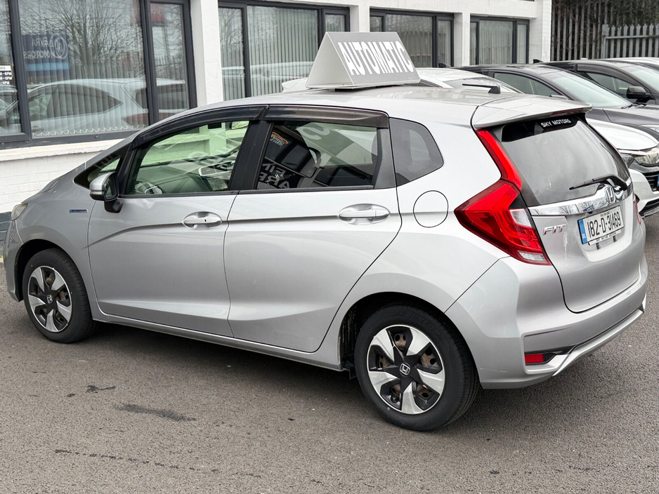 2018 Honda Fit - image 6