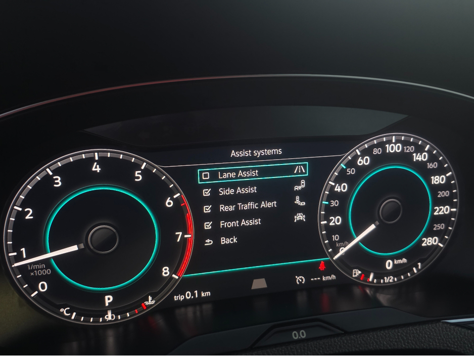 2018 Volkswagen Arteon 2.0 TSI R-LINE PANORAMIC SUNROOF 4MOTION 280BHP VIRTUALDASH FULL LEATHER HEATED ELECTRIC SEATS SAT NAV CARPLAY ANDROID AUTO BLIND SPORT PARKING SENSORS SELF PARKING ASSIST 360 CAMERA €28,950