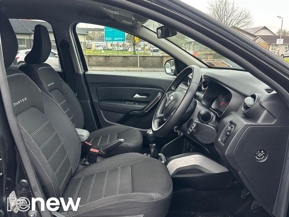 2022 Dacia Duster - image 14