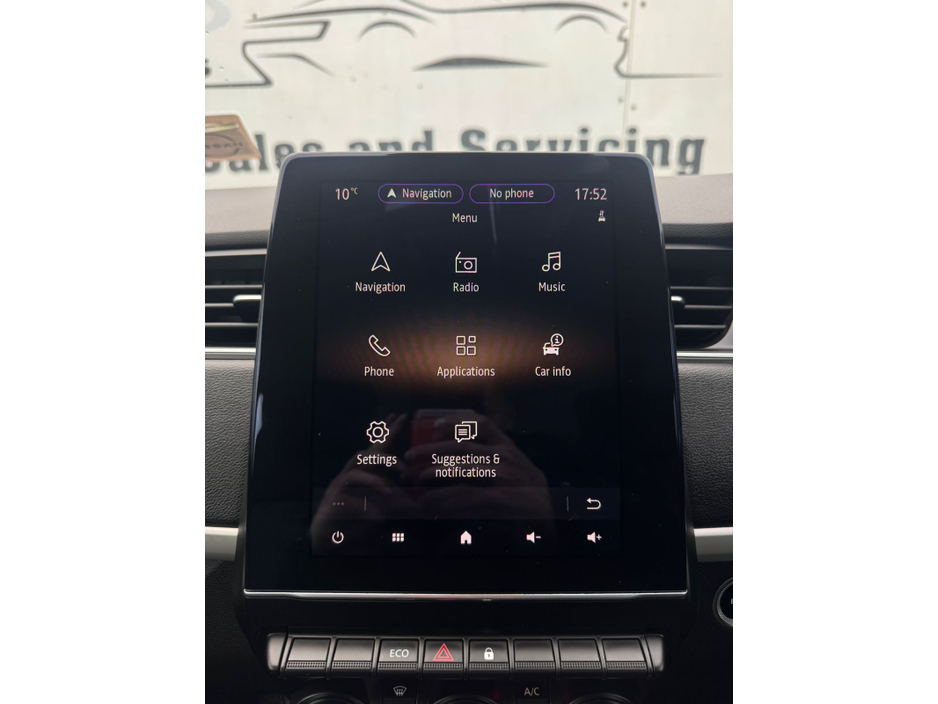 2020 Renault Zoe - image 23