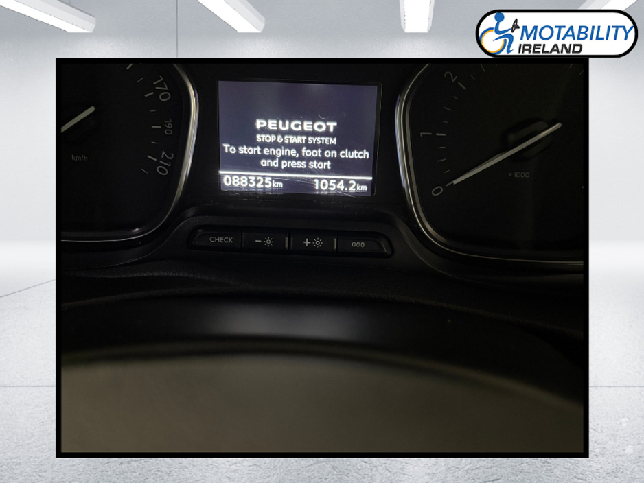 2018 Peugeot Expert Wheelchair Accessible €29,995