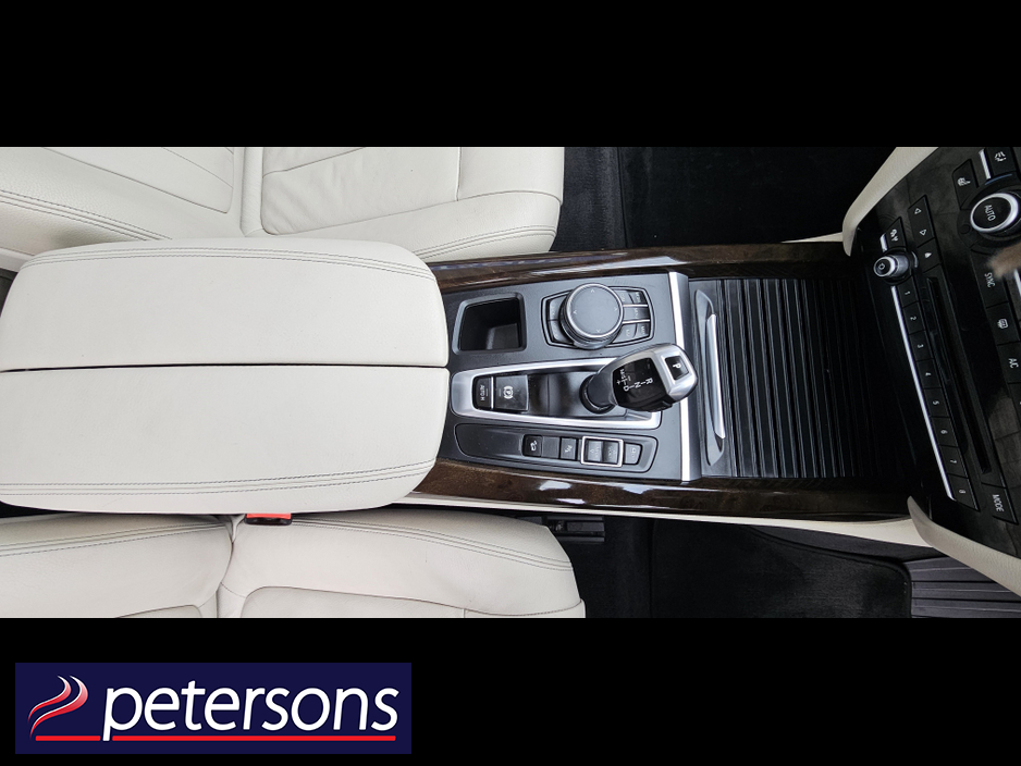 2017 BMW X5 - image 29