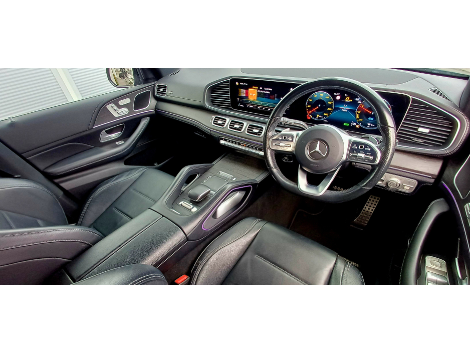 2022 Mercedes-Benz GLE Class - image 4