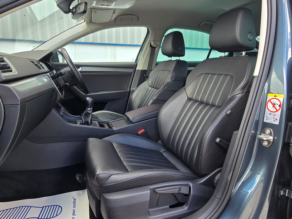 2018 Skoda Superb - image 26