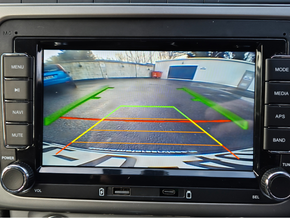 2016 Volkswagen Polo - image 10