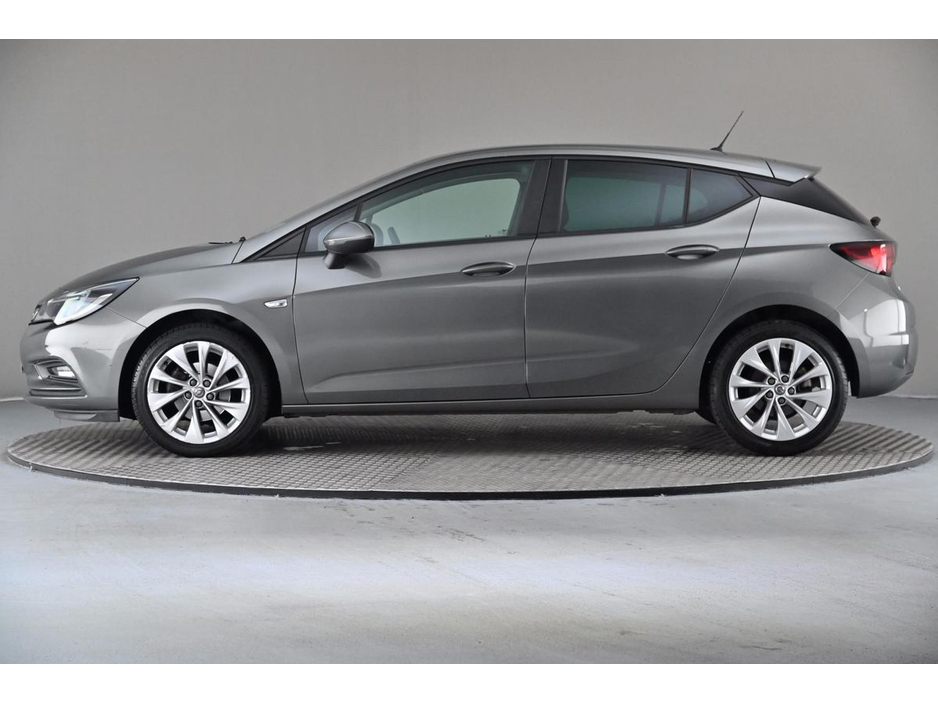 2018 Opel Astra - image 5