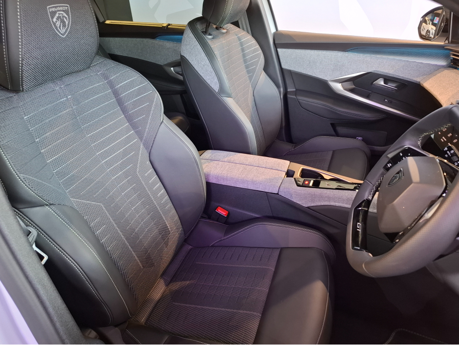 2026 Peugeot 5008 - image 25