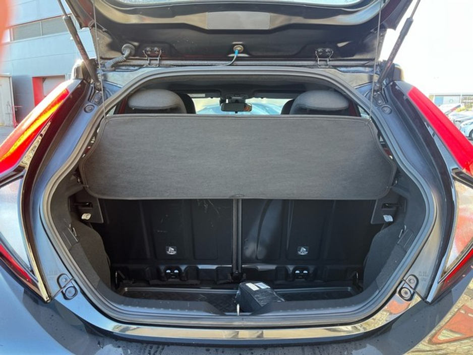 2023 Toyota Aygo X - image 10