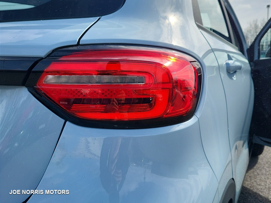 2025 Leapmotor T03 - image 16