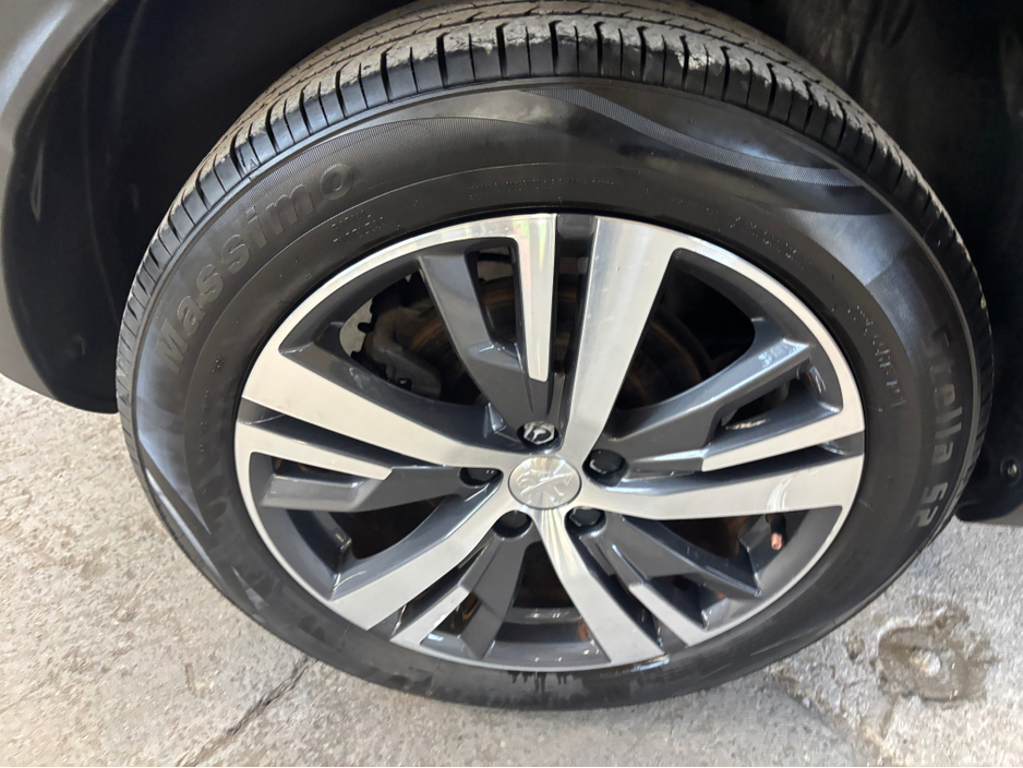 2023 Peugeot 3008 - image 16