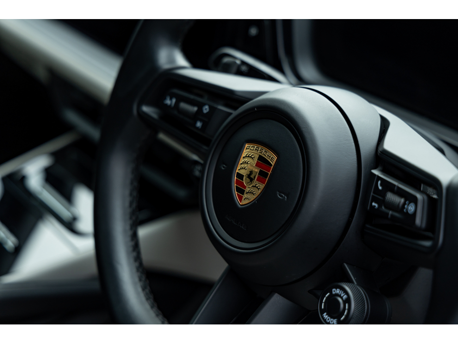 2024 Porsche Cayenne E-HYBRID 4DR AUTO *MEGA SPEC* €107,900