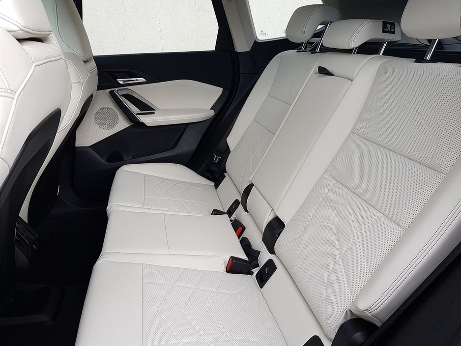 2026 BMW X1 - image 20