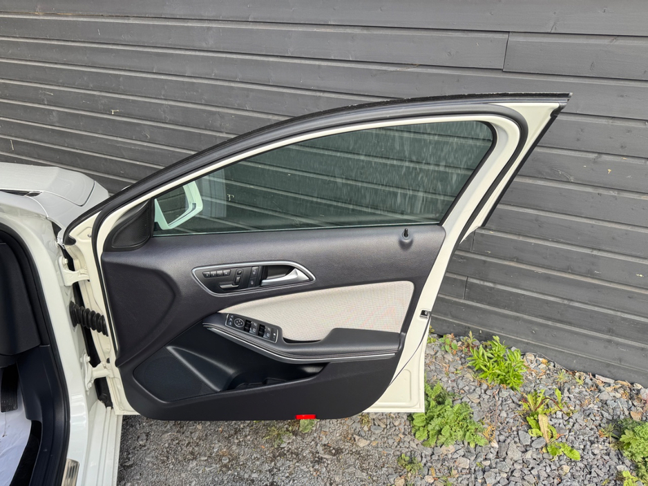 2014 Mercedes-Benz A Class - image 16