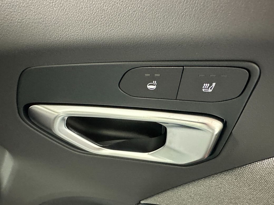 2026 Kia K4 - image 21