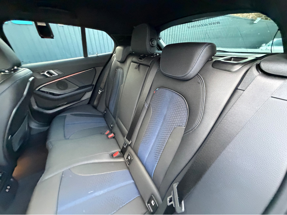 2021 BMW 1 Series - image 37