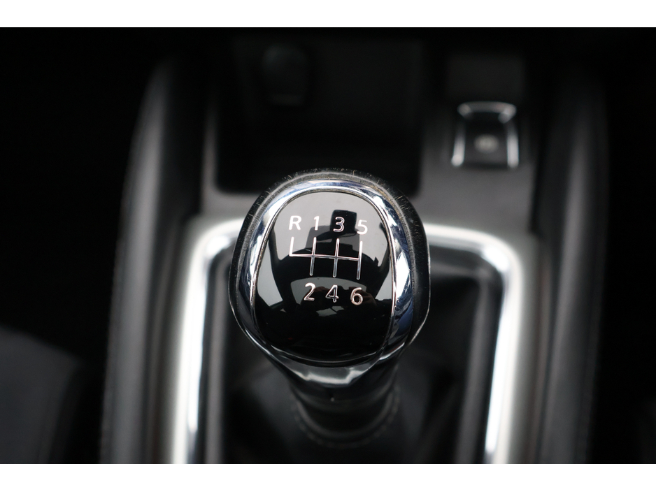 2017 Nissan Qashqai N-CONNECTA 360  Great Spec Exceptional Condition! €13,995