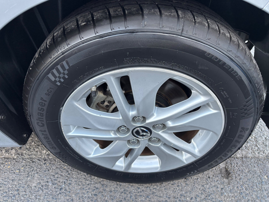 2023 Mazda Mazda2 - image 19