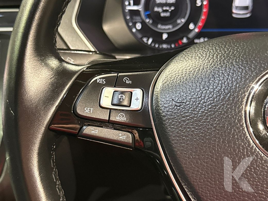 2018 Volkswagen Tiguan 2.0 TDI HIGH LINE 4WD - FULL BLACK LEATHER HEATED SEATS FRONT AND BACK - DIAMOND CUT FACTORY ALLOY WHEELS - CRUISE CONTROL - REVERSE CAMERA €29,950