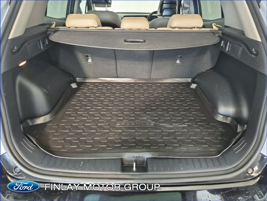 2023 Kia Sportage - image 18