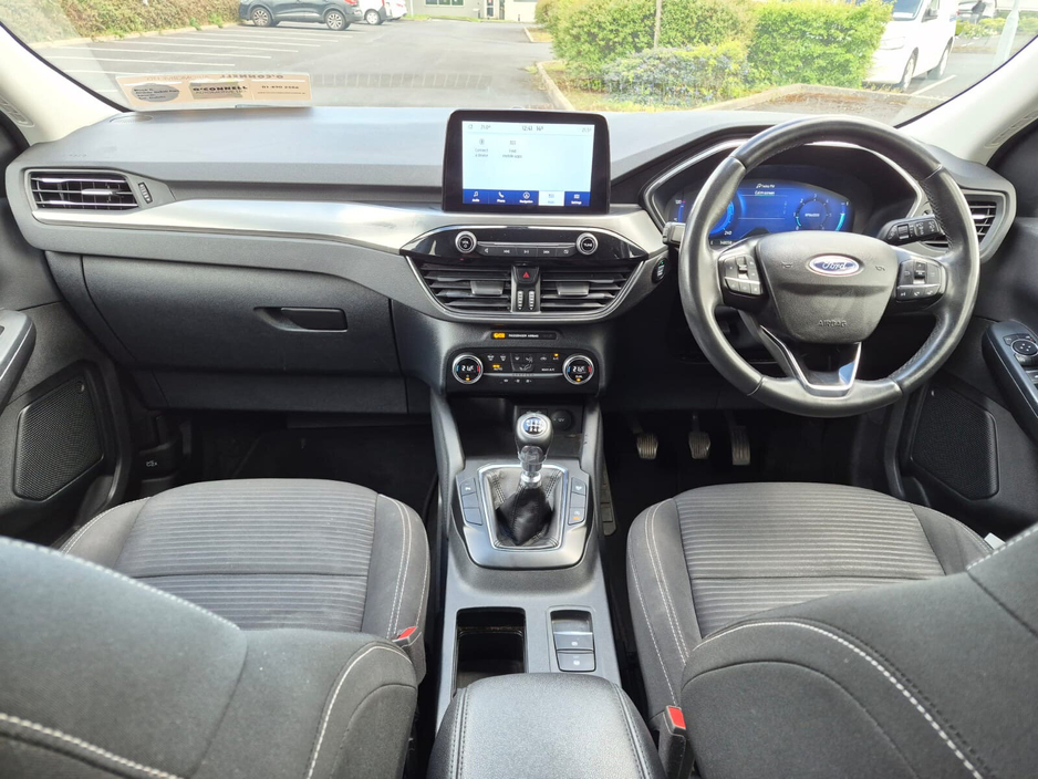 2022 Ford Kuga - image 17