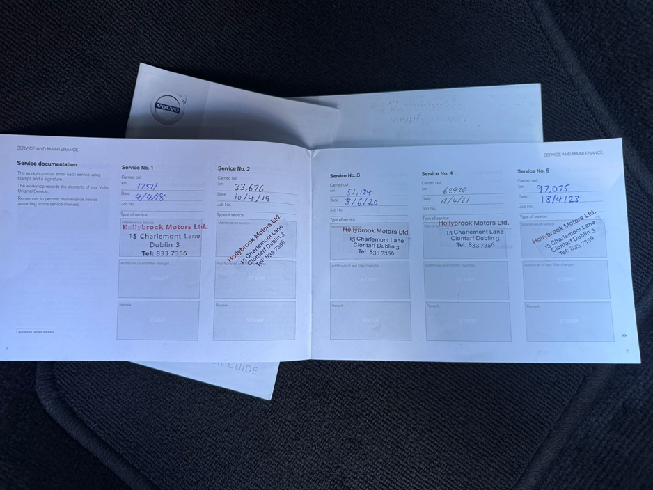 2017 Volvo S60 - image 22