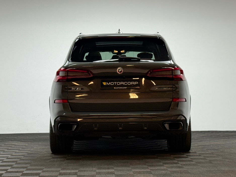 2023 BMW X5 - image 6