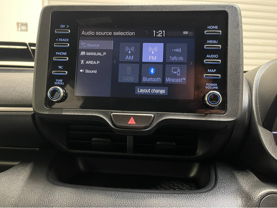 2020 Toyota Yaris - image 8