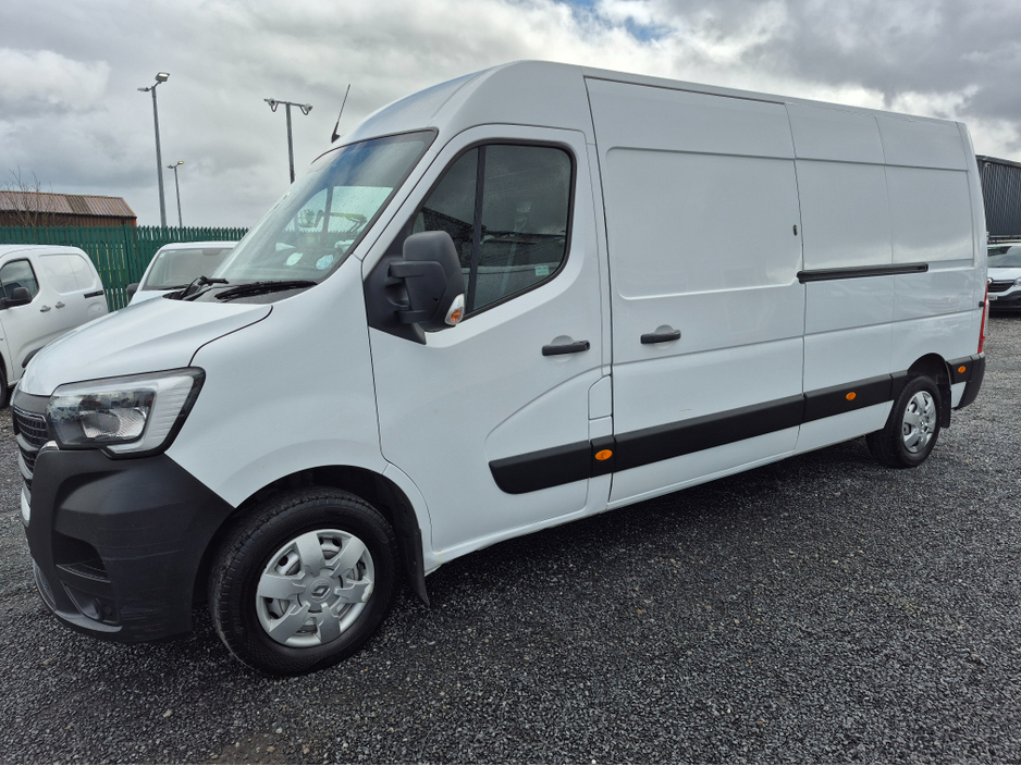 2021 Renault Master - image 5