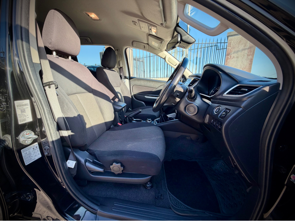 2020 Mitsubishi L200 - image 9