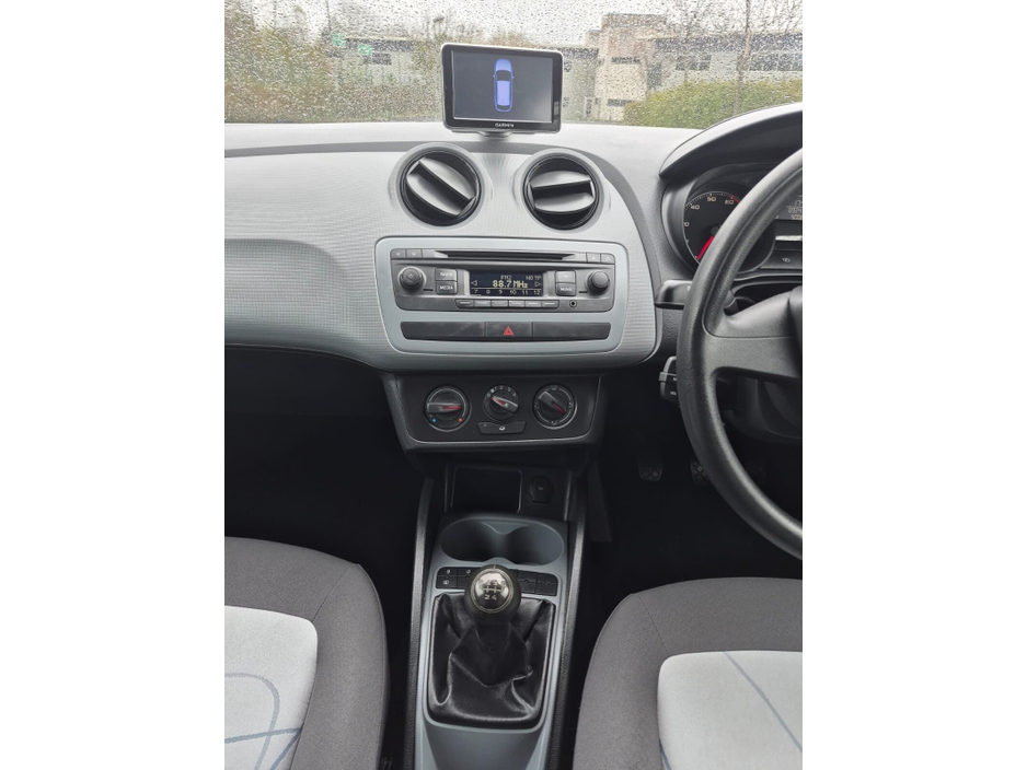 2014 SEAT Ibiza - image 16