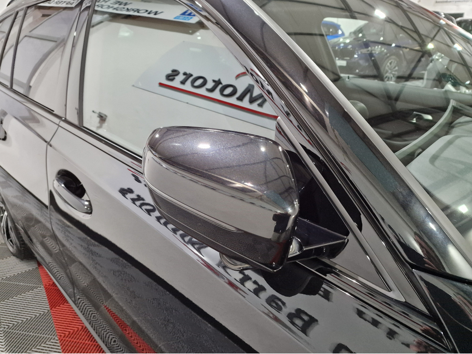 2025 BMW 3 Series 330E TOURING M SPORT (22.3KWH BATTERY) AUTOMATIC **ONE OWNER / APPLE CARPLAY / CRUISE CONTROL / ELECTRIC BOOTLID / FULL LEATHER / HEATED SEATS / REVERSE CAMERA / SAT NAV / BMW WARRANTY UNTIL 03/2028** €52,900