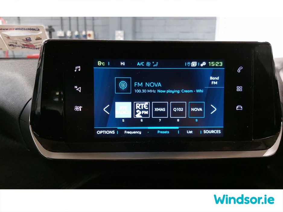 2023 Peugeot 2008 - image 14