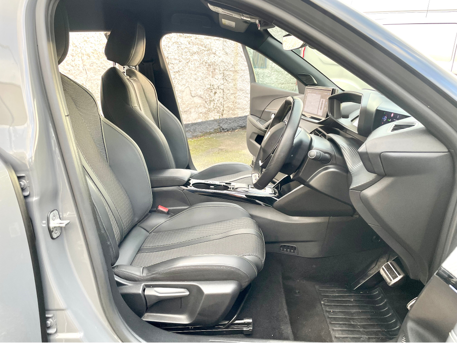 2024 Peugeot 2008 E2008 GT-LINE 50KWH 136BHP AUTO 5DR HATCHBACK €24,950