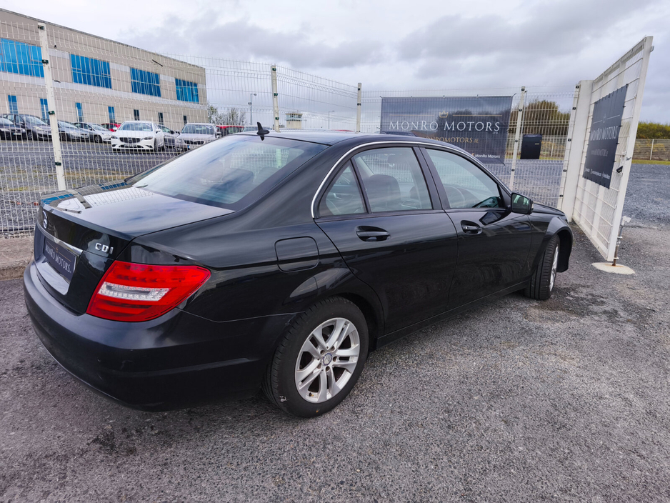 2013 Mercedes-Benz C Class - image 5