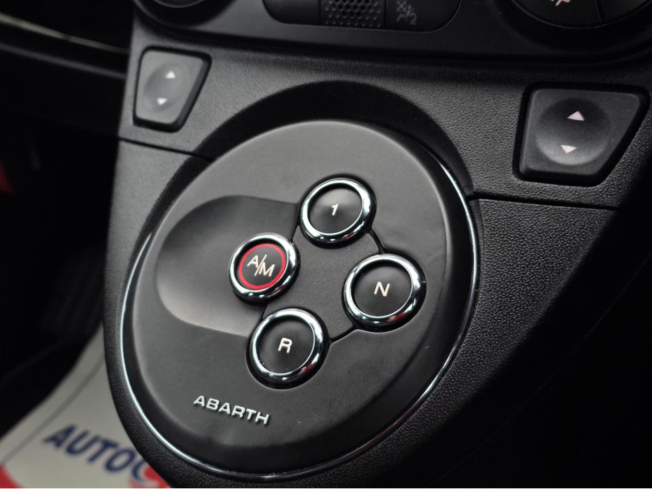 2016 Abarth 595 - image 14