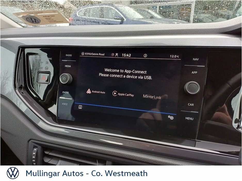 2023 Volkswagen Polo - image 18