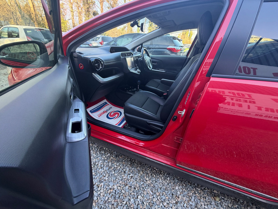 2014 Toyota Aqua - image 17