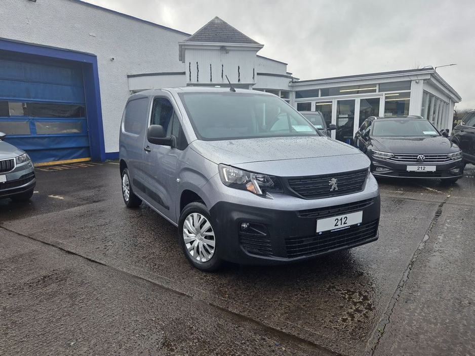 2021 Peugeot Partner BLUEHDI PROFESSIONAL PREMIUM L1 €11,950