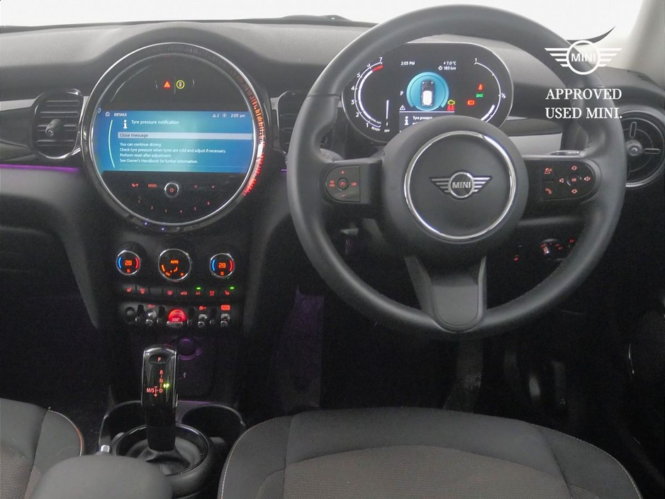 2024 MINI Hatch 3-Door Cooper Classic €29,900