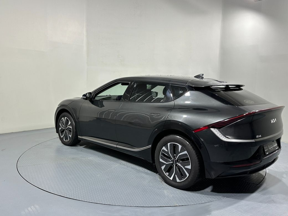 2022 Kia EV6 - image 5