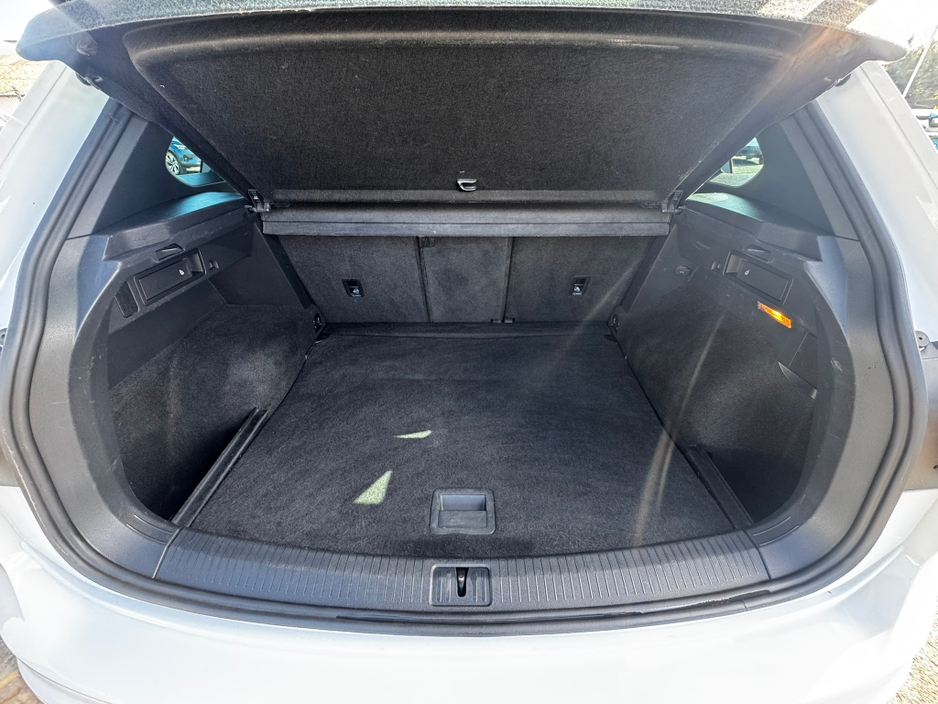 2020 Volkswagen Tiguan - image 17