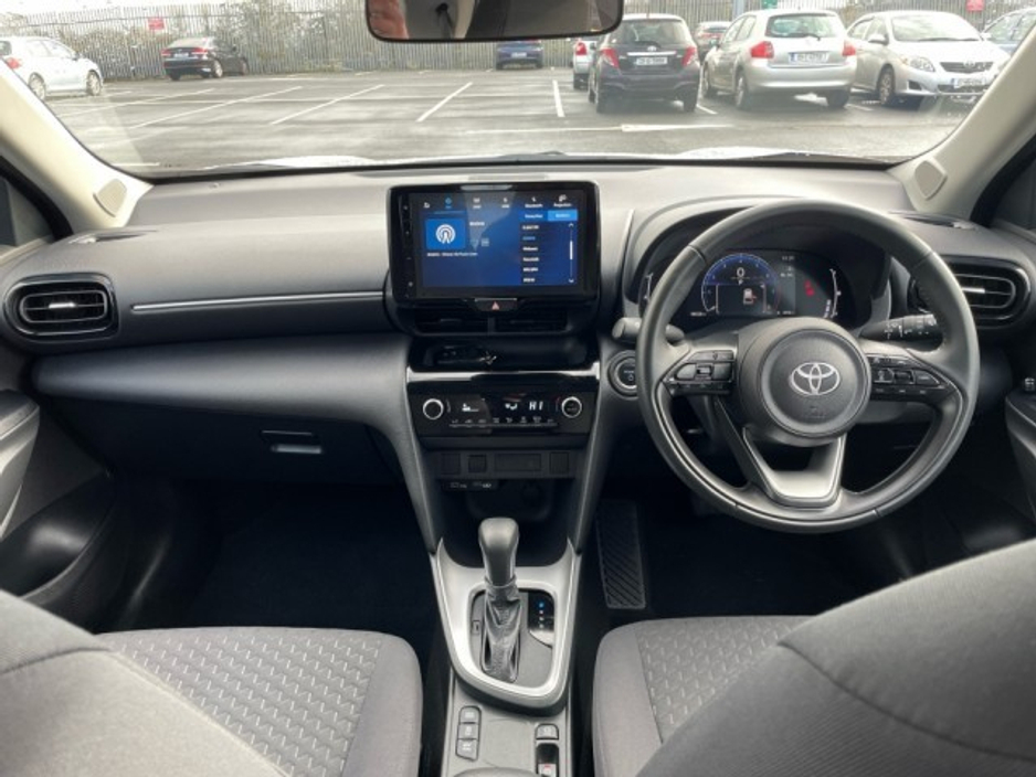2025 Toyota Yaris Cross - Save EUR 3,000 - Luna - 1.5 Hybrid - Automatic - EUR 180 Tax // Remote Central Locking // Front Electric Windows // Rear Electric Windows // Electric Mirrors // Finger Tip Stereo Controls €30,850