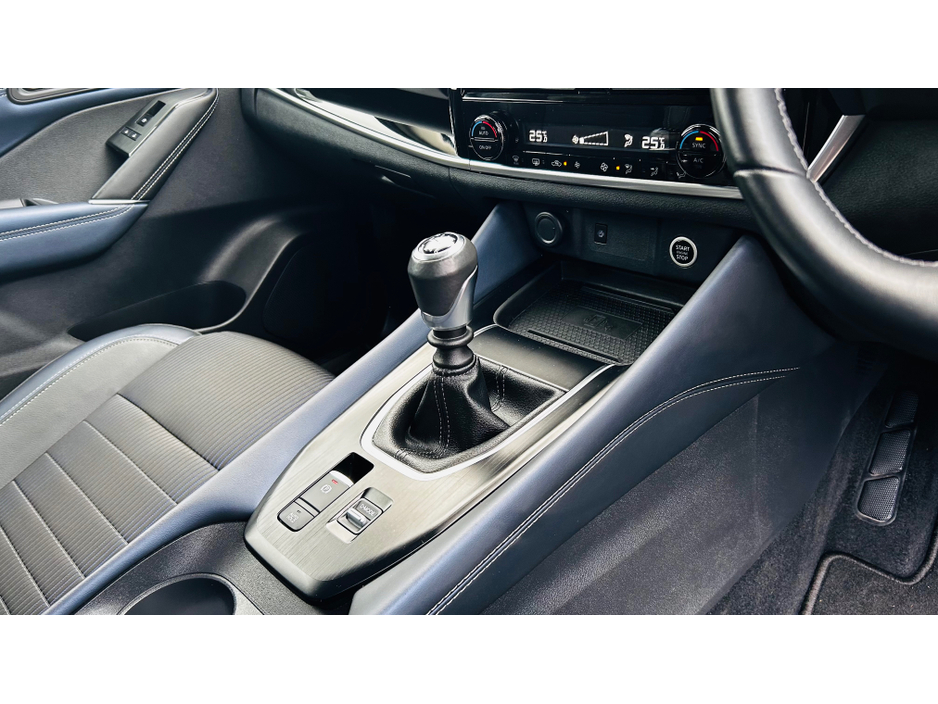 2022 Nissan Qashqai ONLY 22,000 KLMS IMMACULATE 1.3 SV PREMIUM €26,500