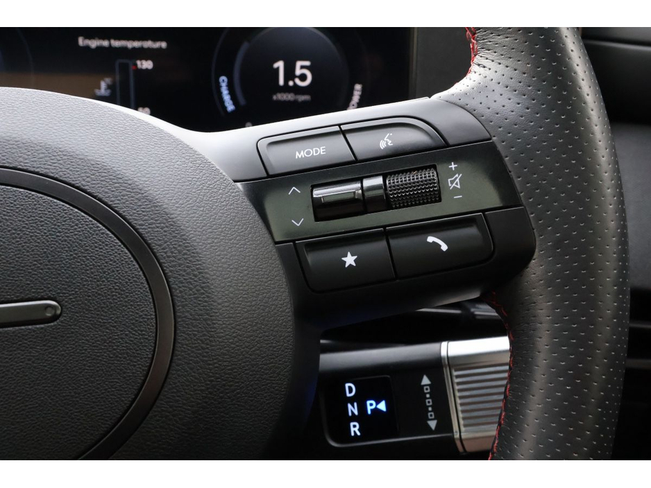 2025 Hyundai Tucson - image 12